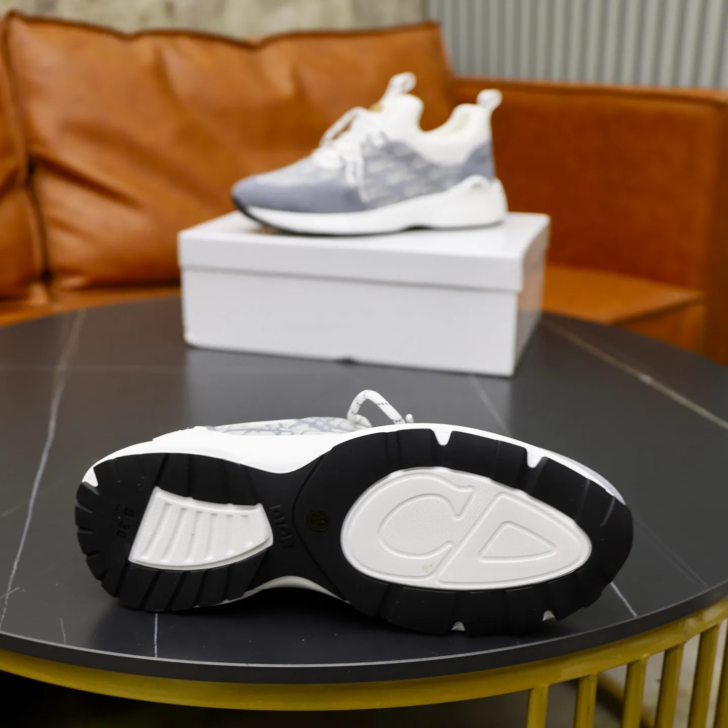 Ex-factory price: 440💰🙅‍♂️🙅‍♂️🙅‍♂️ Brand: Dior DIOR Standard code: 38-44 (45 customized) Grade: Same as the official website Material: Original material splicing Comfortable and breathable lining Lightweight and wear-resistant sports outsole Style category: Men's fashionable casual shoes Running sneakers Distinguished luxury brand elements Top luxury Color: actual picture color